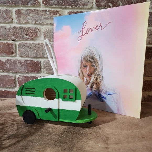 Taylor Swift Lover You Need To Calm Down Hand Painted Birdhouse - Picture 1 of 10